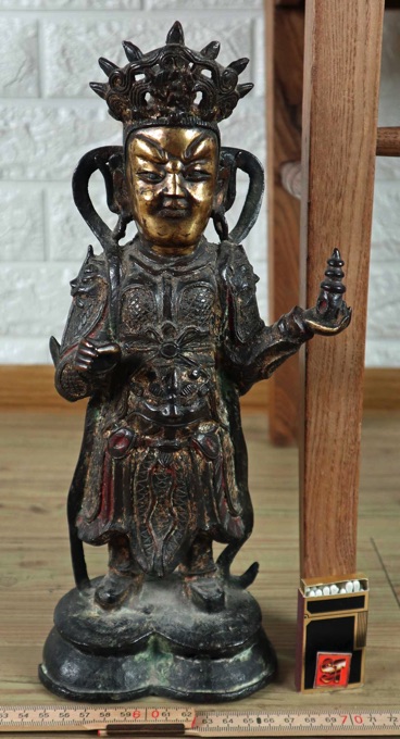 Bronze Figur Asiatika älter Krieger