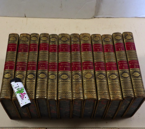 Oeuvres choisies de l Abbe de Vertot 12 Bände Bücher 1819 antik