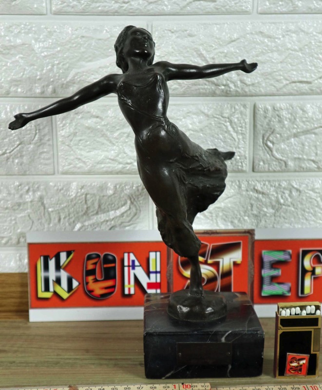Bronzefigur Tänzerin Widmung Handelshof Rieder Mannheim