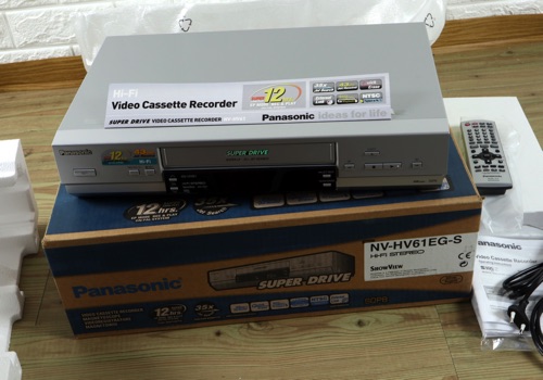 Panasonic Videorekorder neu VHS NV HV61EG S
